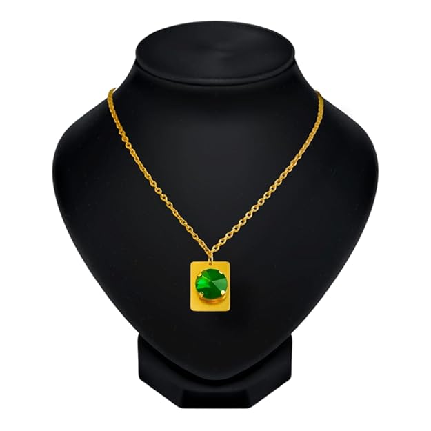Emerald Bliss Pendant Set Stylish Crystal Necklace